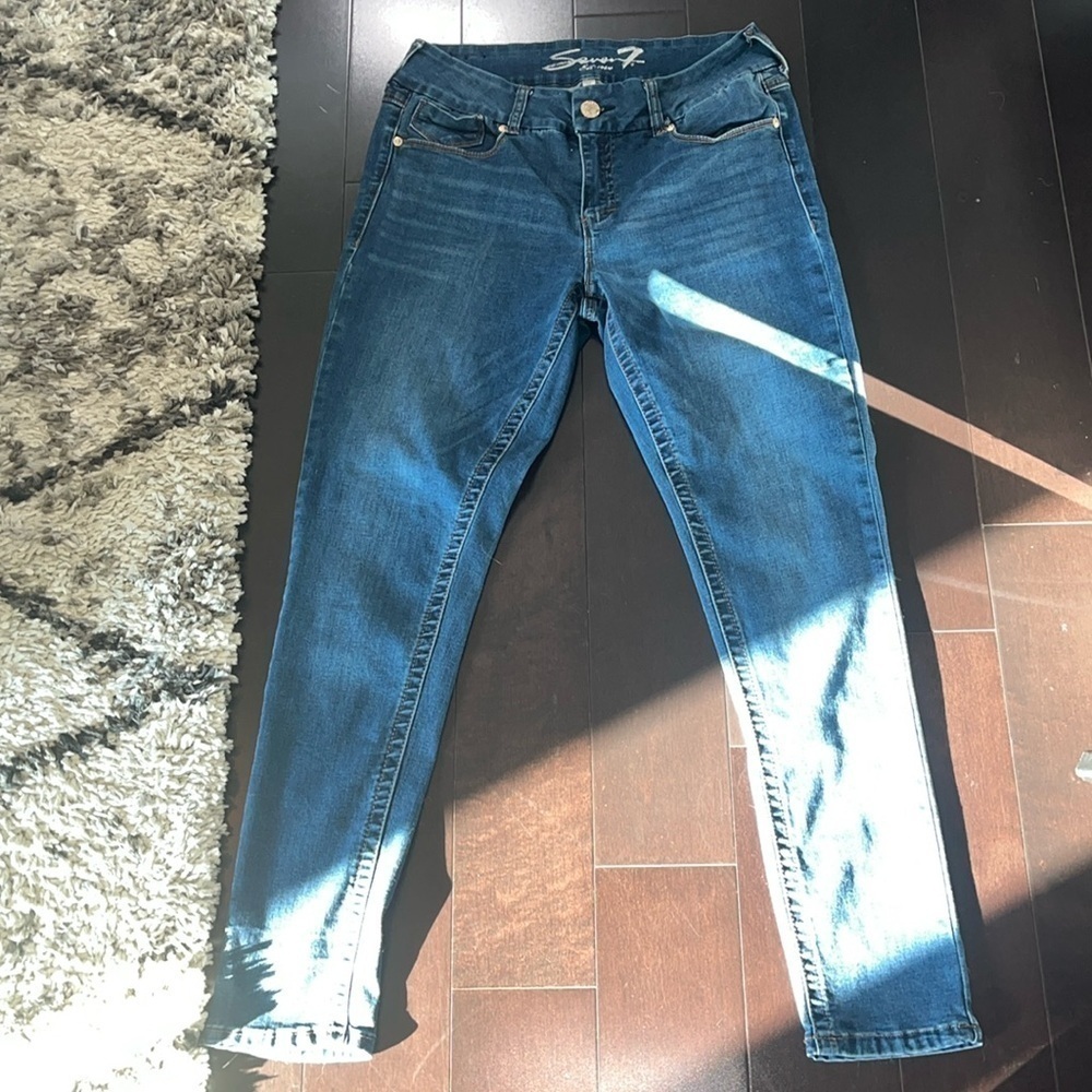 Seven7 Tummyless Skinny Jeans Size 12. Excellent Condition.
